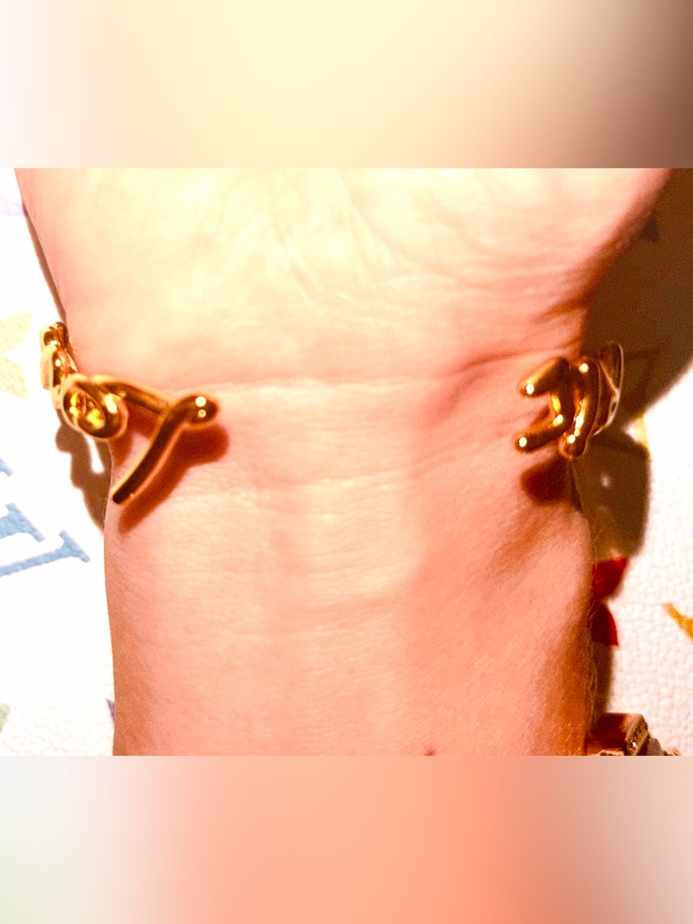 ‘Louis Vuitton Paris’ Script Cuff - Picture 9 of 9